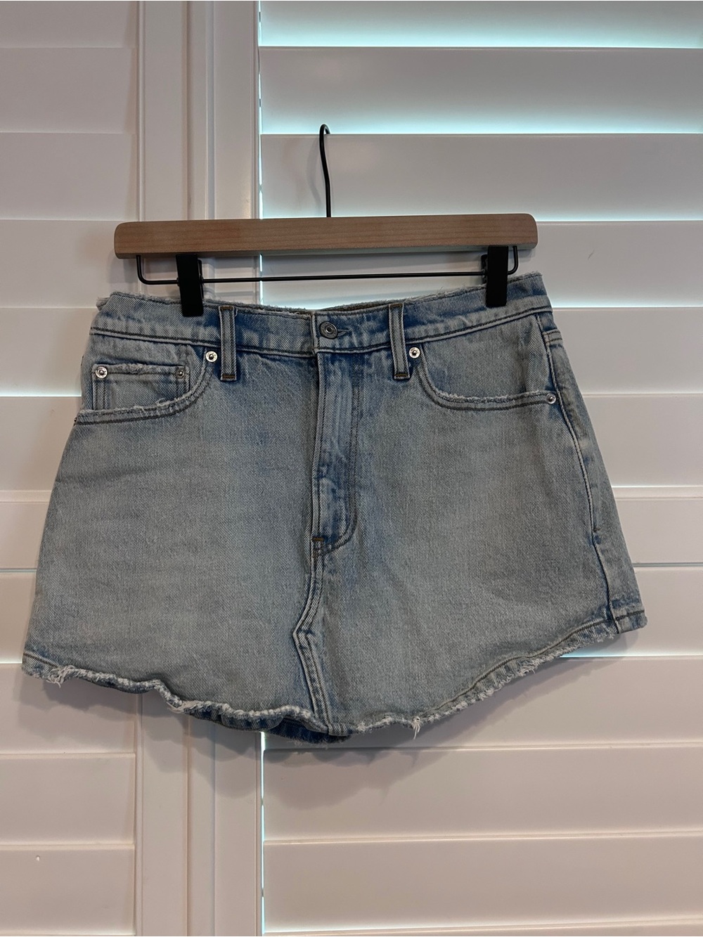 Abercrombie & Fitch High Rise Denim Skort Light Blue Size 28